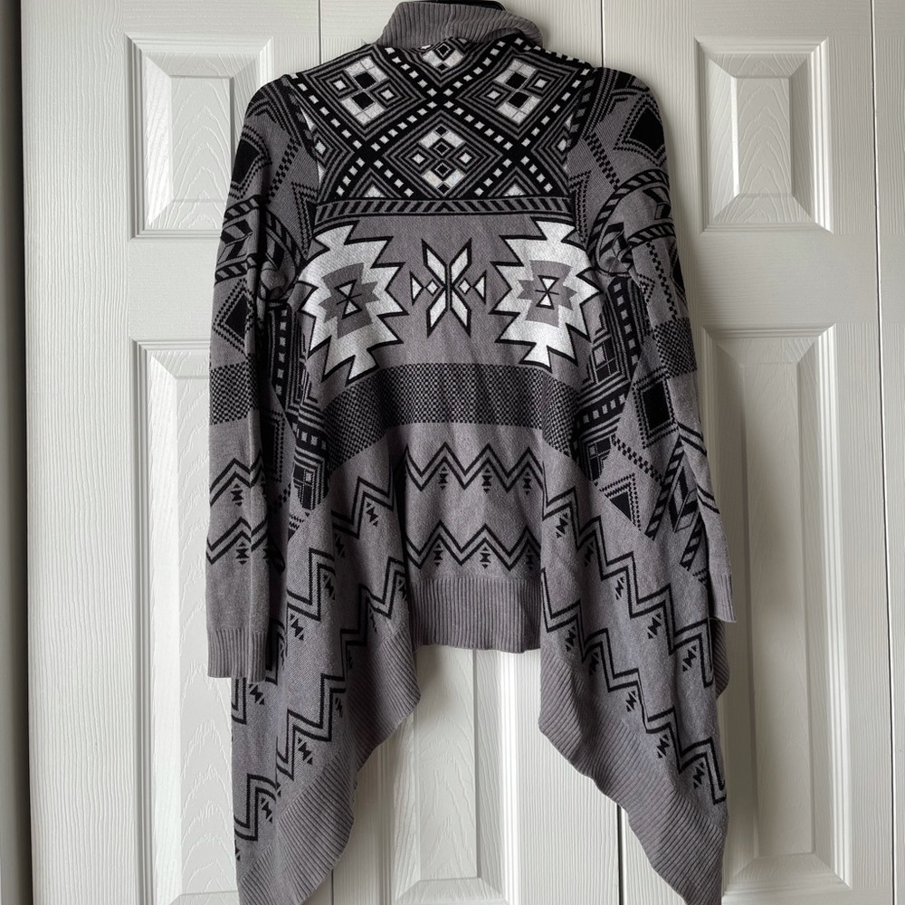 Pink Republic Cardigan - Picture 2 of 6